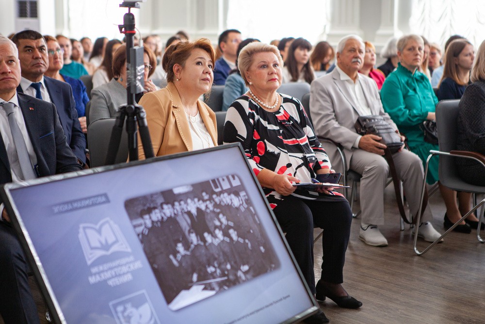 IX ������������ ������: �������� (����)