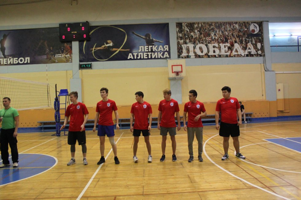 ��������