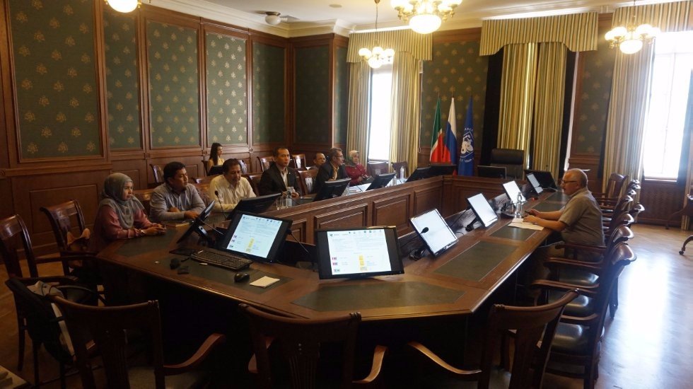Indian and Indonesian Guests Get Acquainted with Kazan University