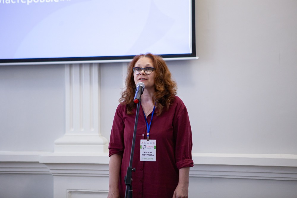 Сегодня в рамках XI Международных Цветаевских чтений во всех учебных заведениях города прошел Единый урок 'Читаем Цветаеву'. Сегодня в рамках XI Международных Цветаевских чтений во всех учебных заведениях города прошел Единый урок 'Читаем Цветаеву'.