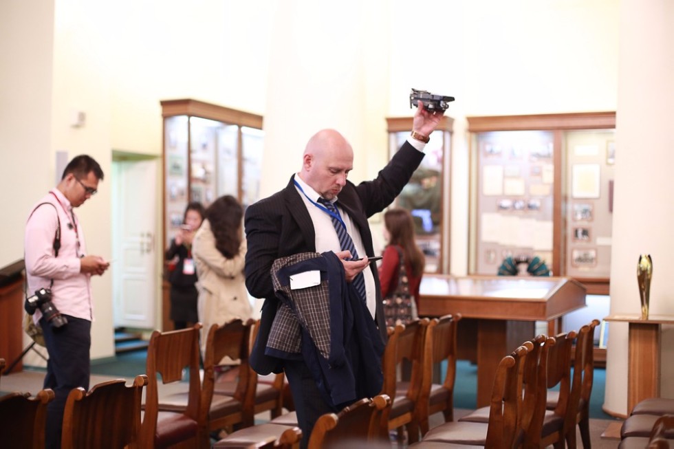 Delegation of Chinese Media at Kazan University ,State Committee on Tourism of Tatarstan, President of Tatarstan, Kazan Kremlin, Ulyanovsk, Sviyazhsk, Bolgar, China, media, Xinhua, Moscow-Kazan high speed railway, Vladimir Lenin