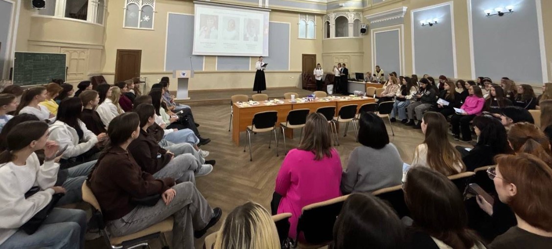 ����� ���� � ��������� ���������� � ����������� ���: IV ������������������ ������� ������-������� 