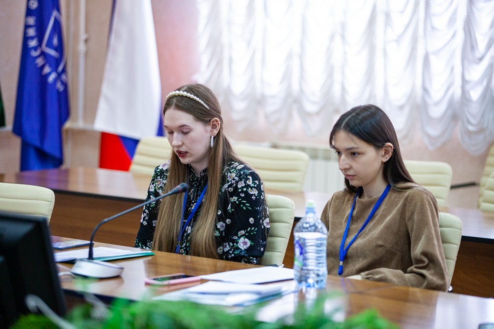 The international conference 'Science and the Youth' started at �labuga Institute of KFU