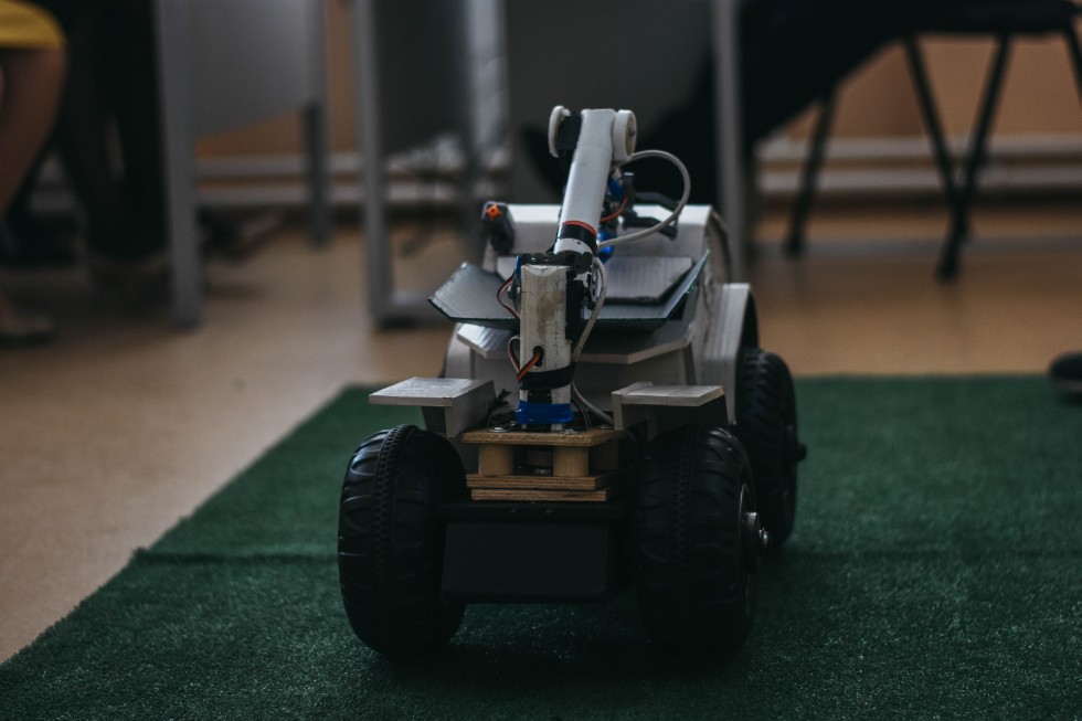 ����� ��������� ���� ������������� 