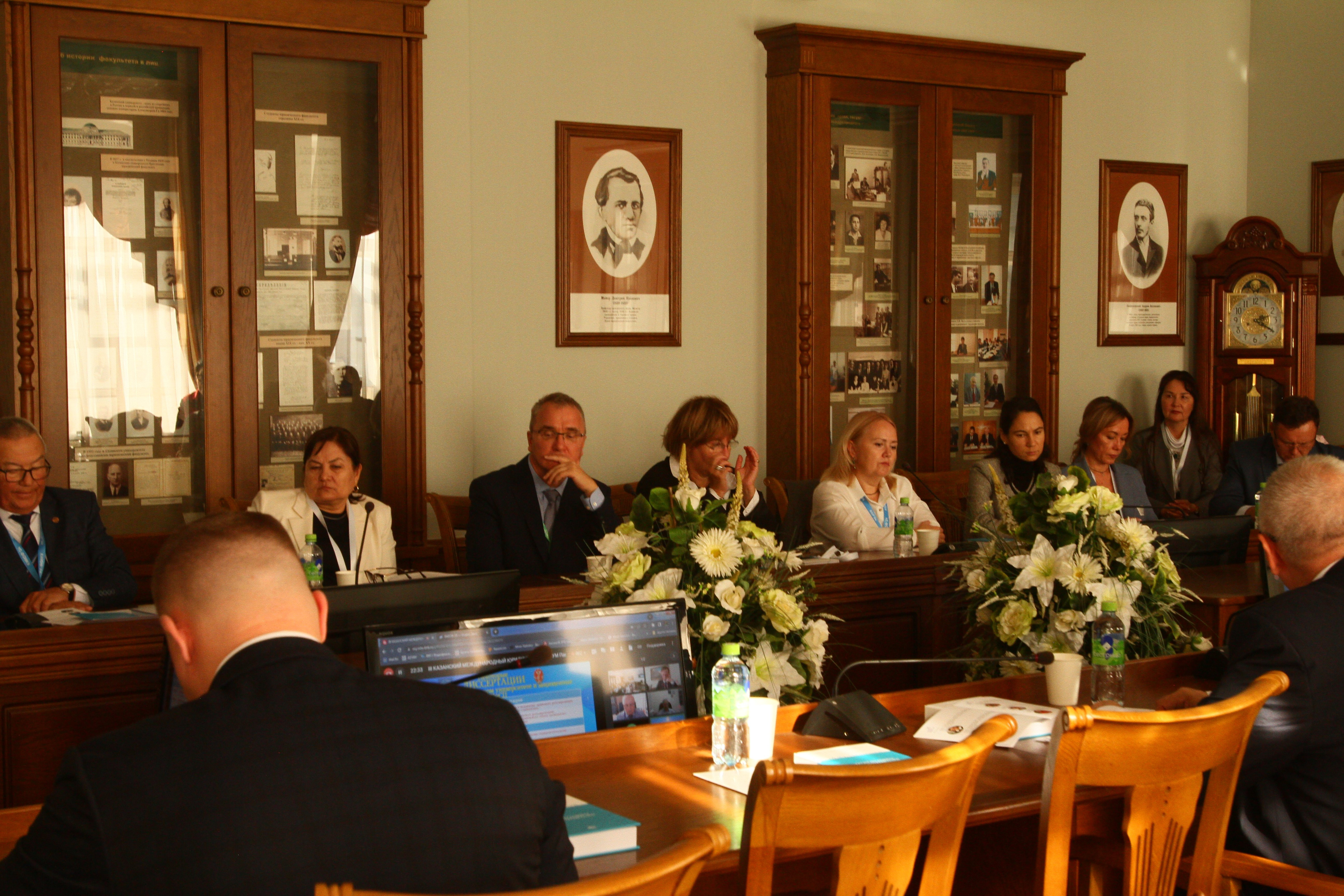 � ������ III ���������� �������������� ������������ ������ ������ ��������� ������: '��������� ����������� �����: ������� � ��������� (� 220-����� ���������� ������������)'