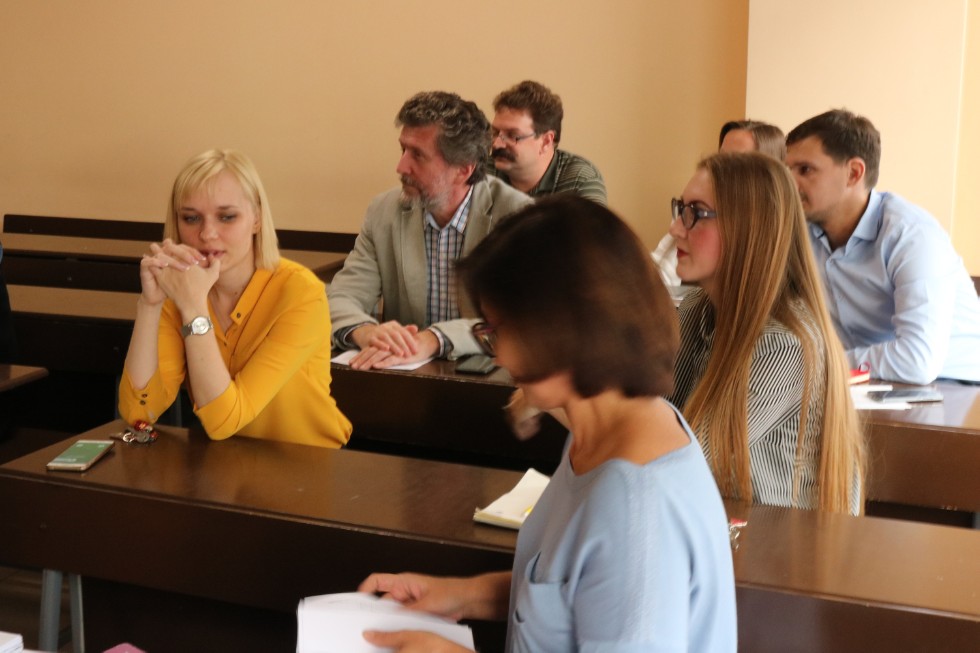 ������ ����� ����