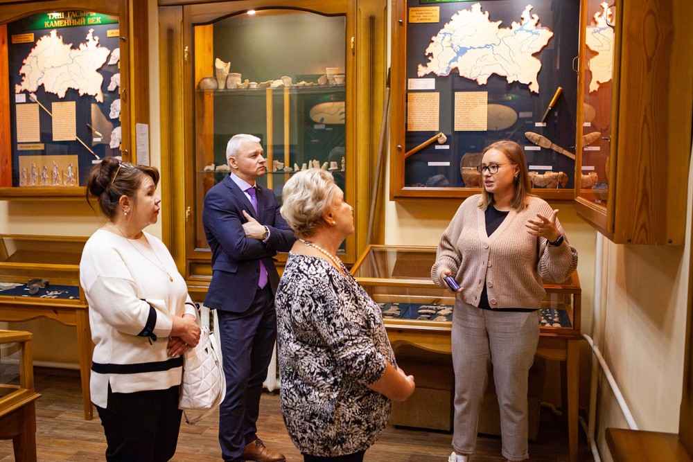 IX ������������ ������: ��������� (����)