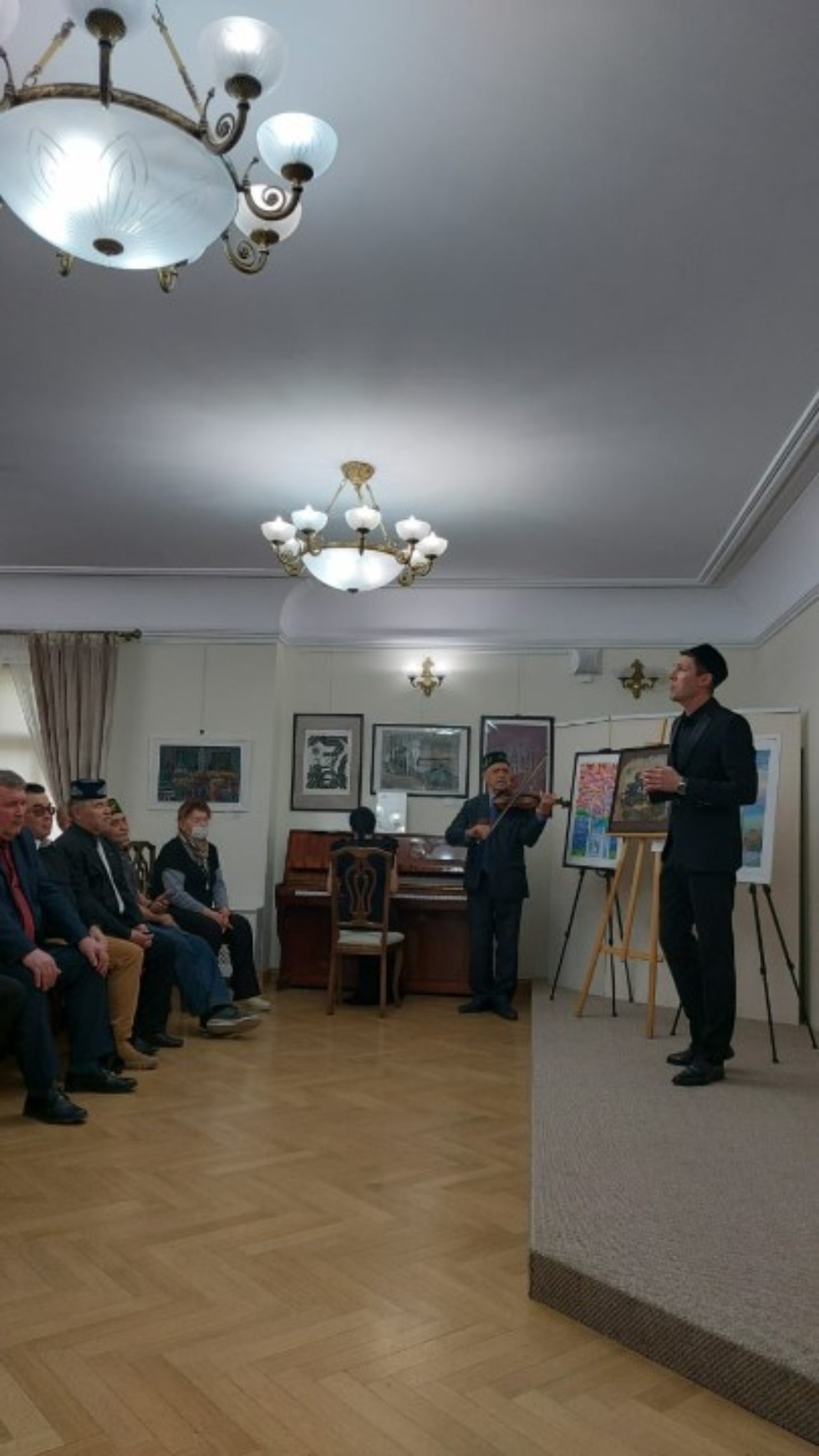 Мөгаллимнәр Тукай каберенә зыярәт кылды Мөгаллимнәр Тукай каберенә зыярәт кылды