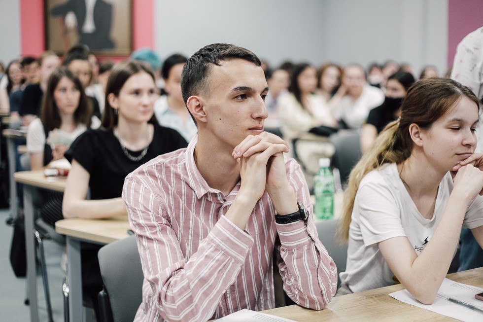 В стенах Высшей школы исторических наук и всемирного культурного наследия ИМО прошел образовательный этнокультурный проект В стенах Высшей школы исторических наук и всемирного культурного наследия ИМО прошел образовательный этнокультурный проект