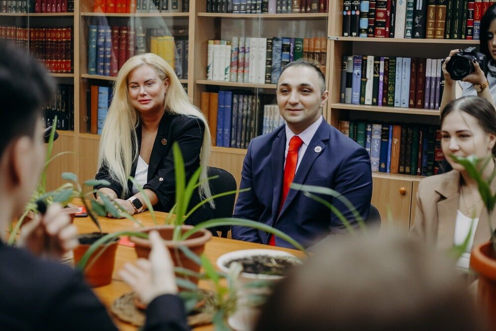 ����� ������������ ��������� ��� 