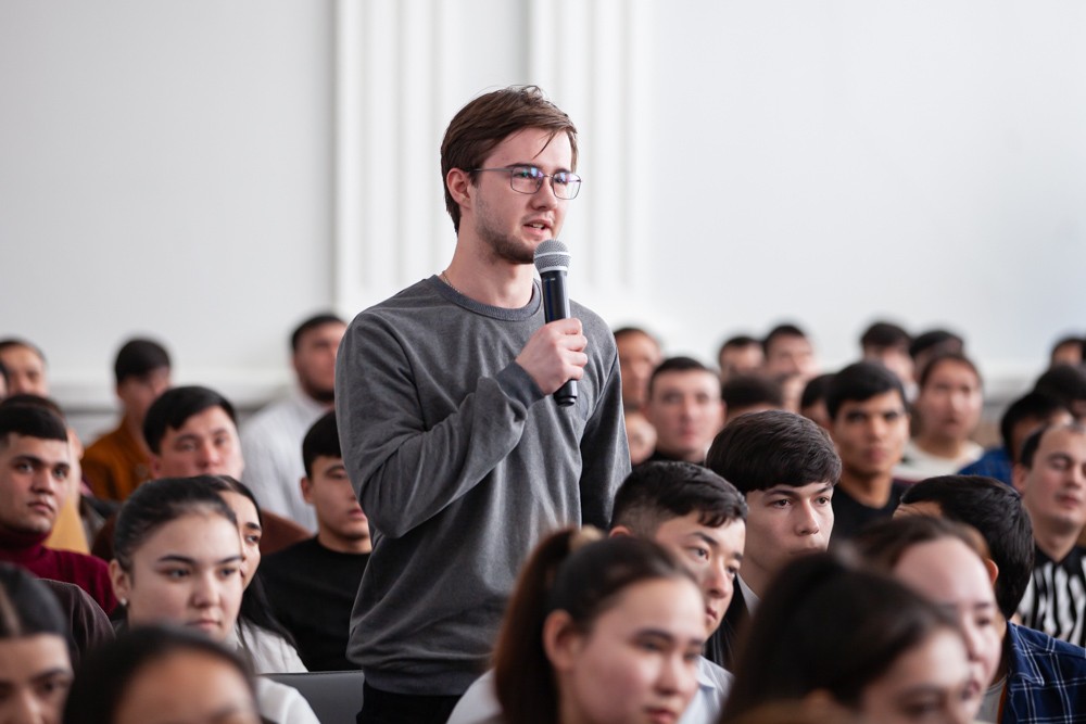 ����������� ������ ������������� � �. ������ ������� � ���������� ��������� ���