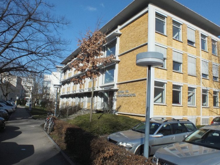 Professor Varfolomeev eliminates all differences between Russian and German laboratories