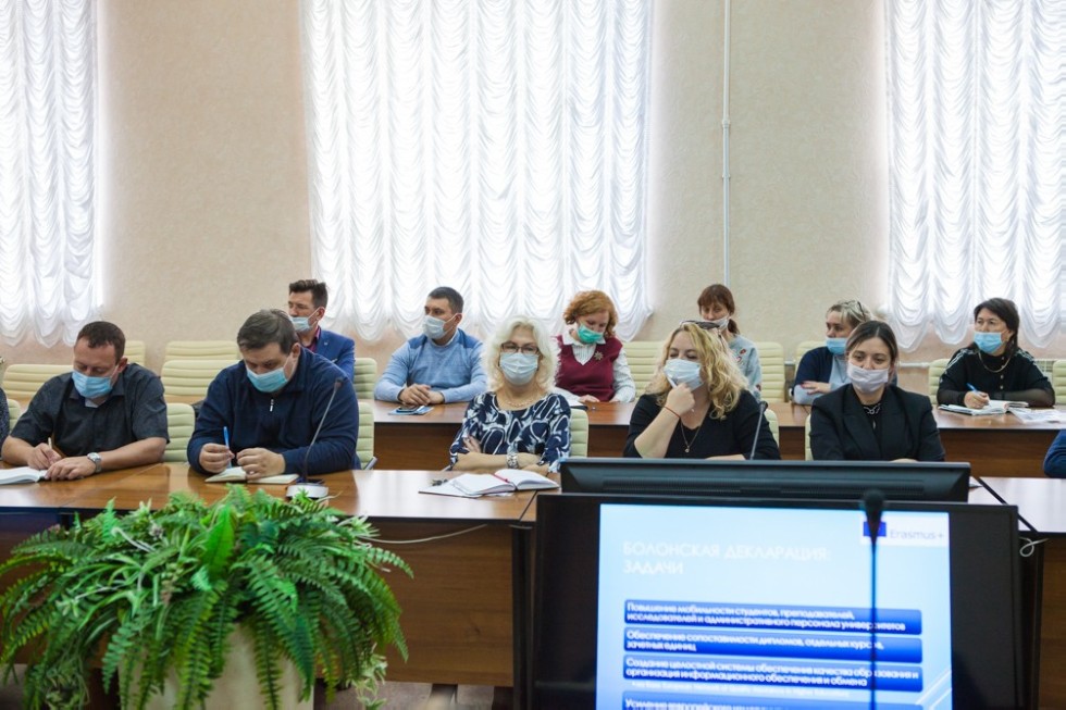 В Елабужском институте КФУ состоялась встреча с директором национального офиса Erasmus+ в России Ольгой Олейниковой В Елабужском институте КФУ состоялась встреча с директором национального офиса Erasmus+ в России Ольгой Олейниковой