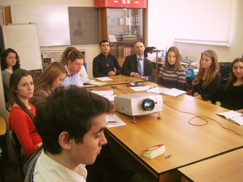 Телемост связал студентов и преподавателей МГЮА и КФУ Телемост связал студентов и преподавателей МГЮА и КФУ