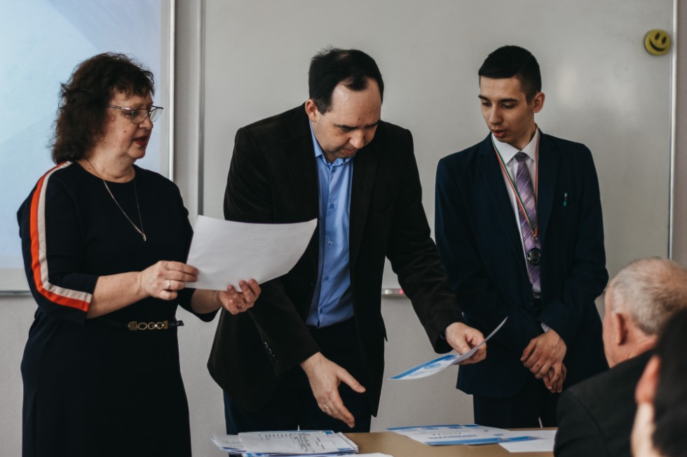 ����� ��������� ���� ������������� 