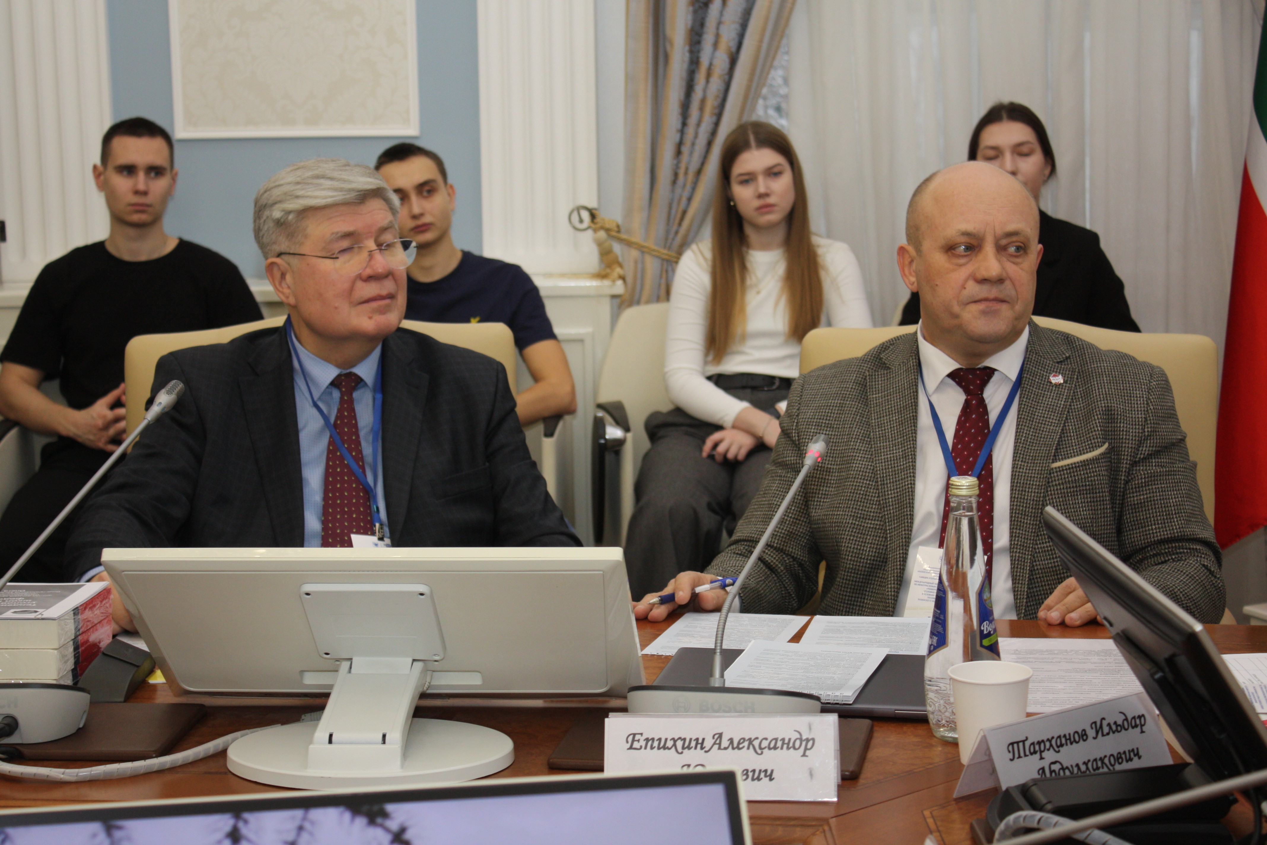 ������������� ������-������������ ������� ����