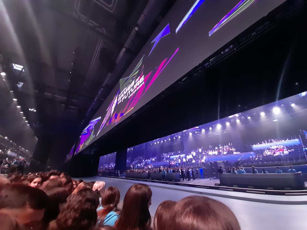 Студенты ИМиМ ? участники церемонии закрытия 'Игр Будущего' Студенты ИМиМ ? участники церемонии закрытия 'Игр Будущего'