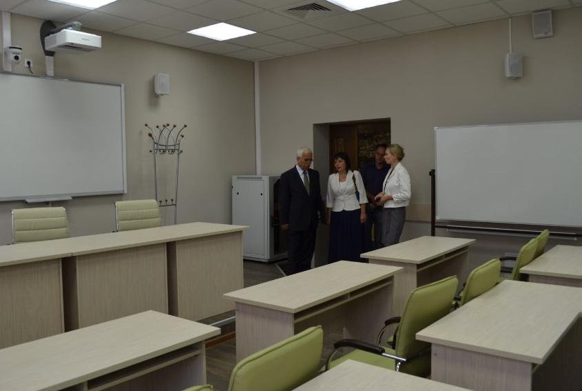 ����� ������ ����� � ��������� ����������� �����������