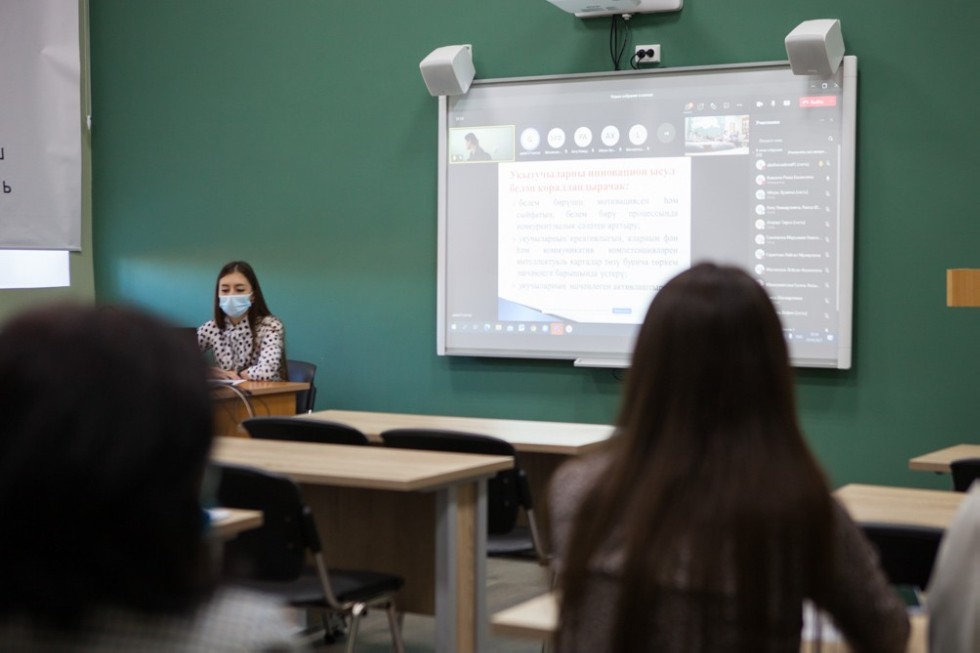 В Елабужском институте КФУ прошла Всероссийская научно-практическая конференция 'Татарский язык и литература, история: прошлое, настоящее, будущее' В Елабужском институте КФУ прошла Всероссийская научно-практическая конференция 'Татарский язык и литература, история: прошлое, настоящее, будущее'