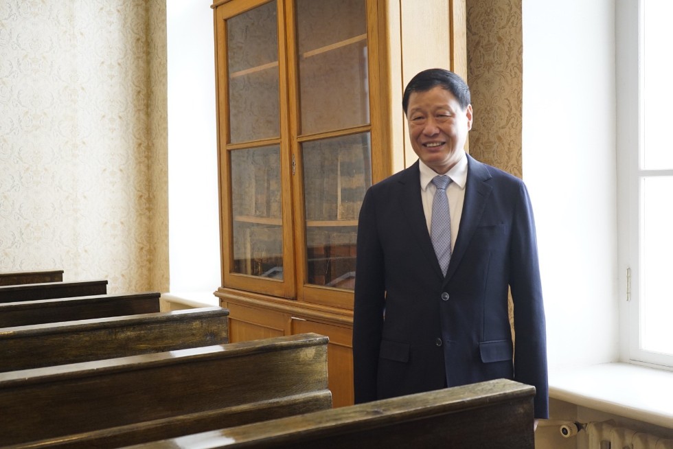 Mayor of Shanghai Ying Yong visited Kazan Federal University ,Shanghai, China