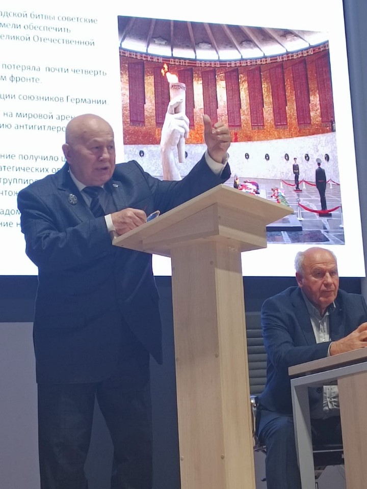 Представители Президиума Совета ветеранов выступили с лекциями в Управлении министерстве юстиции РТ Представители Президиума Совета ветеранов выступили с лекциями в Управлении министерстве юстиции РТ