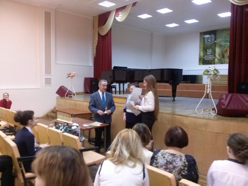 ������ ��������� � ��������� ����� � �������� ����������������� ����������