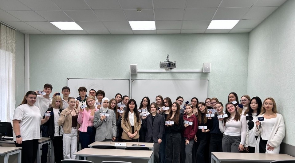 Первый шаг в большую жизнь: первокурсники КФУ открыли для себя мир Казанского федерального университета Первый шаг в большую жизнь: первокурсники КФУ открыли для себя мир Казанского федерального университета