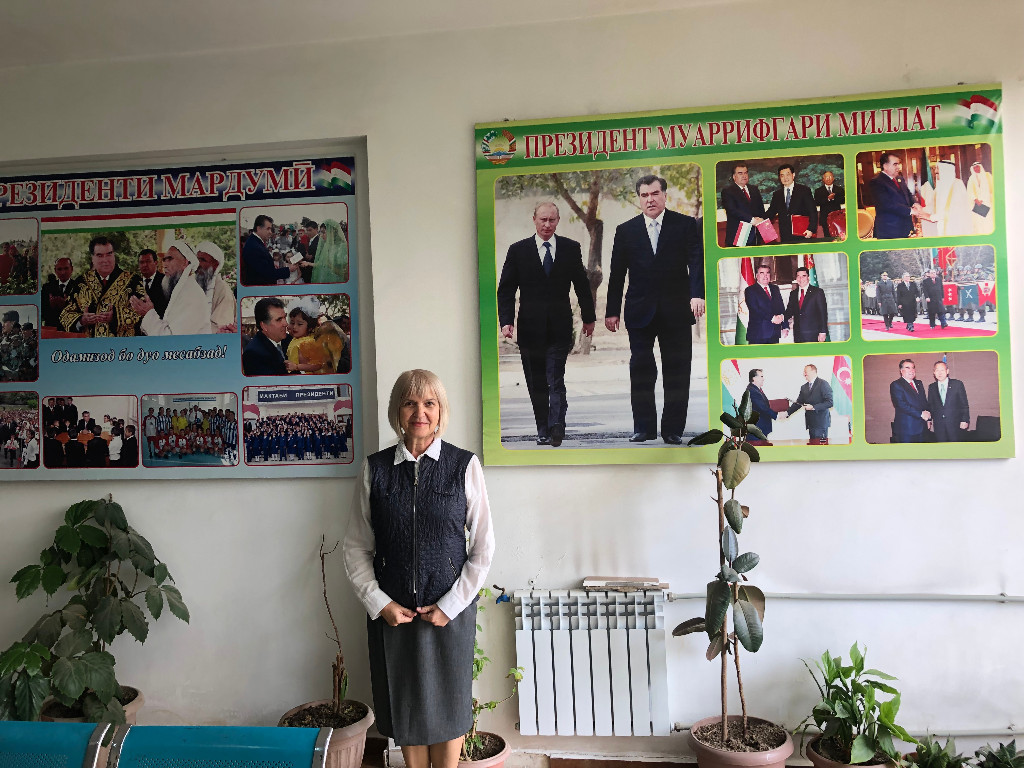 Заведующая кафедрой химического образования в Таджикистане: пленарный доклад, научно-методический семинар, профориентационные встречи Заведующая кафедрой химического образования в Таджикистане: пленарный доклад, научно-методический семинар, профориентационные встречи