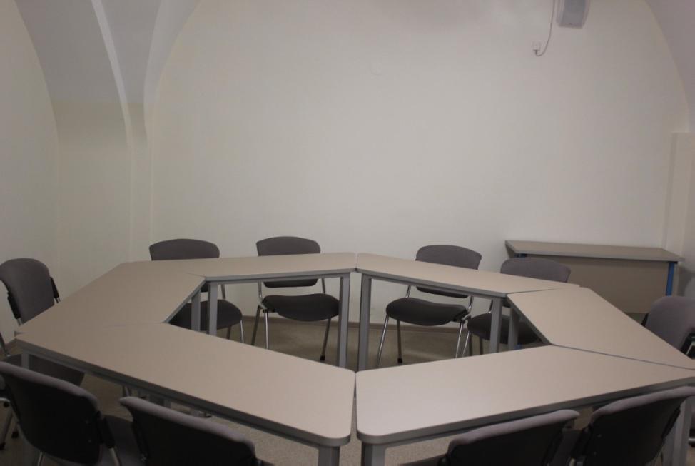 �������-������