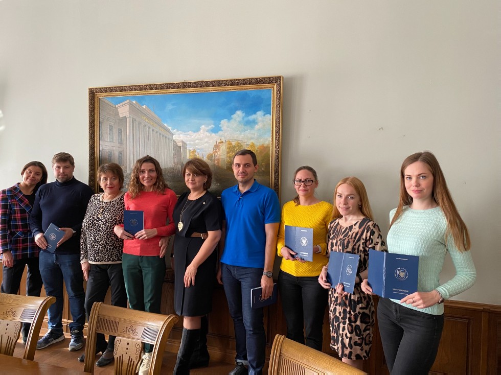 ����������������� �����' ��� ������� � �������������� �����