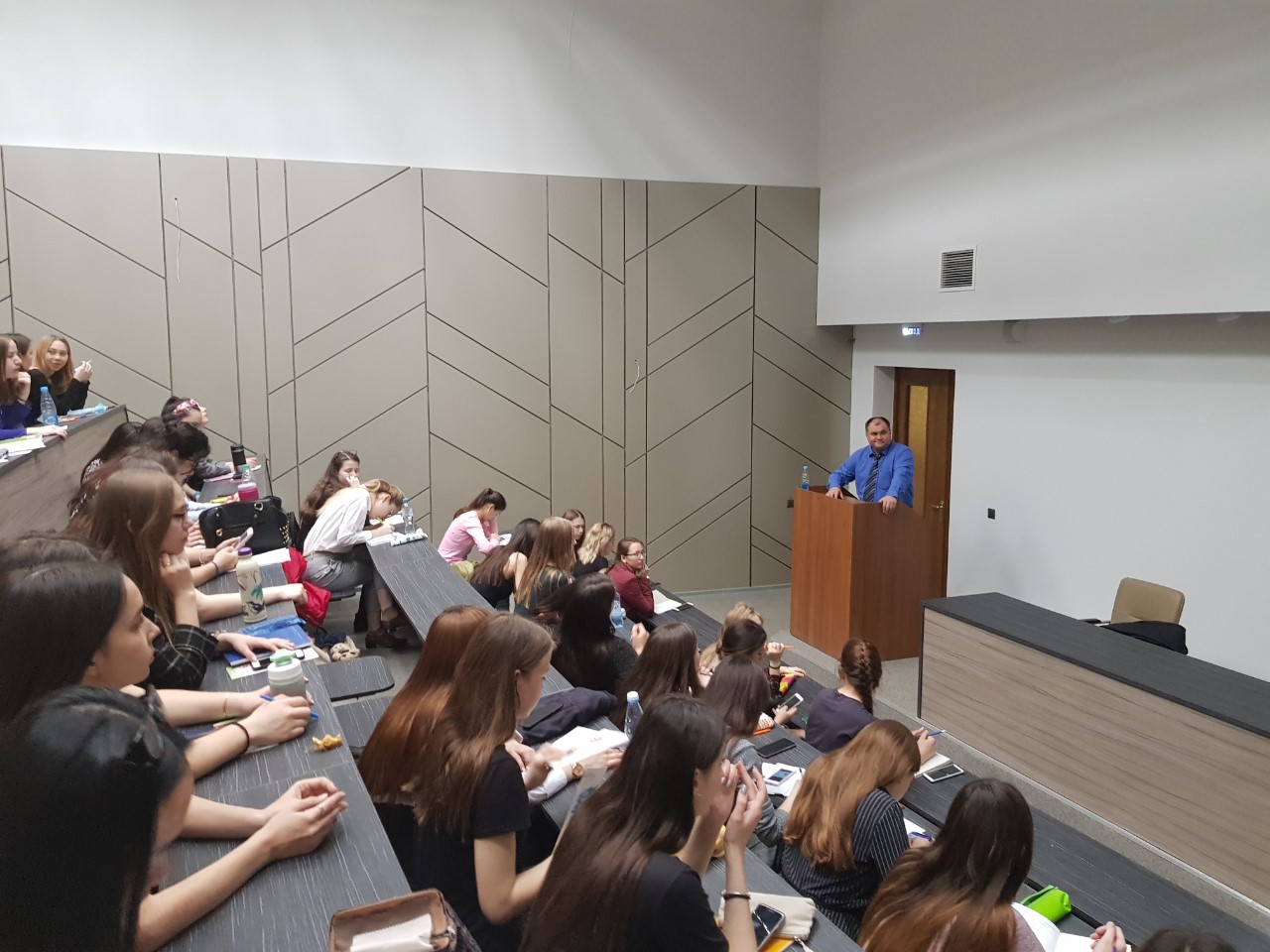 � ��������� ����������, ��������� � �������� ��� ��������� �������� ����� 400 ��������� �� ��������� �������� ��������� �� ��������� '���������� ����������� � �������� ��������''