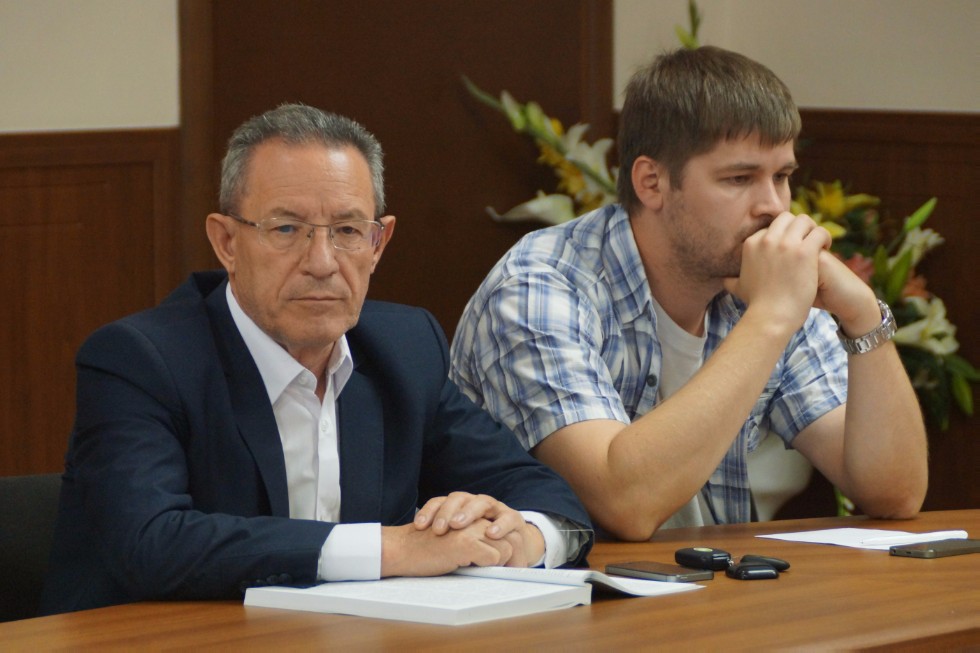 ������ �������� ����� �������