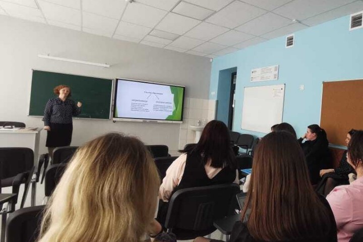 Сегодня на базе ОШ 'Университетская' был организован семинар для молодых специалистов по методике преподавания уроков