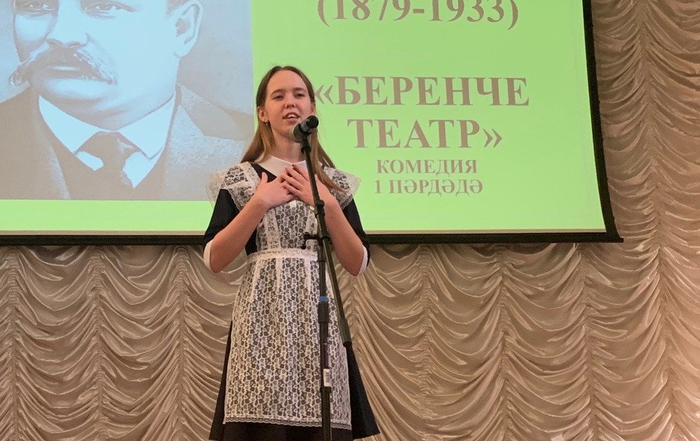 Студенты Елабужского института КФУ сыграли спектакль 'Беренче театр' Студенты Елабужского института КФУ сыграли спектакль 'Беренче театр'