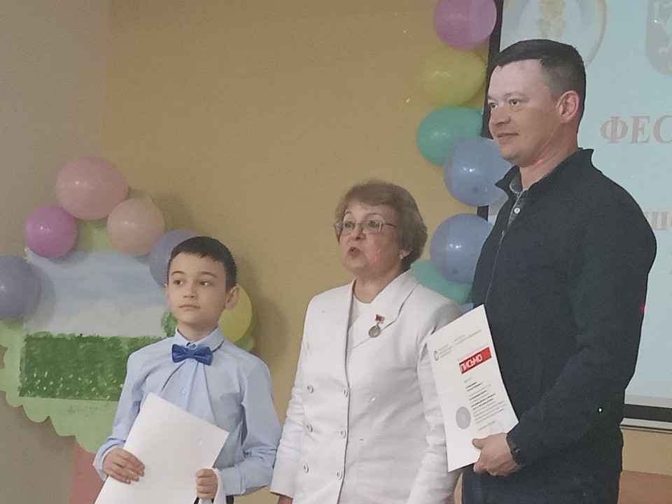 Премьера детского театра 'Радуга' 'Фестиваль детских спектаклей 'Наше счастливое детство' прошла на 'Ура'! Премьера детского театра 'Радуга' 'Фестиваль детских спектаклей 'Наше счастливое детство' прошла на 'Ура'!