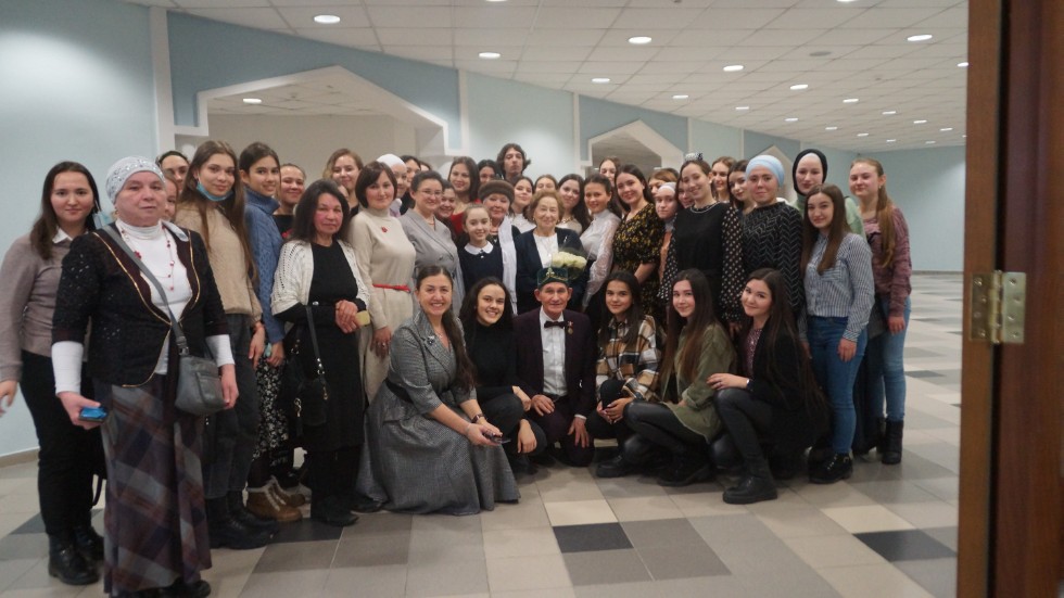 Институтка зур кунак ? Муса Җәлил кызы килде! Институтка зур кунак ? Муса Җәлил кызы килде!