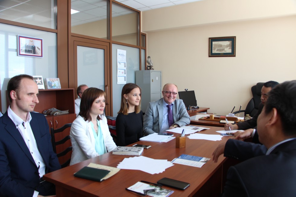 ������������� ��������� ������������ (��������� �������) � ������ �������� ������ �������� ���