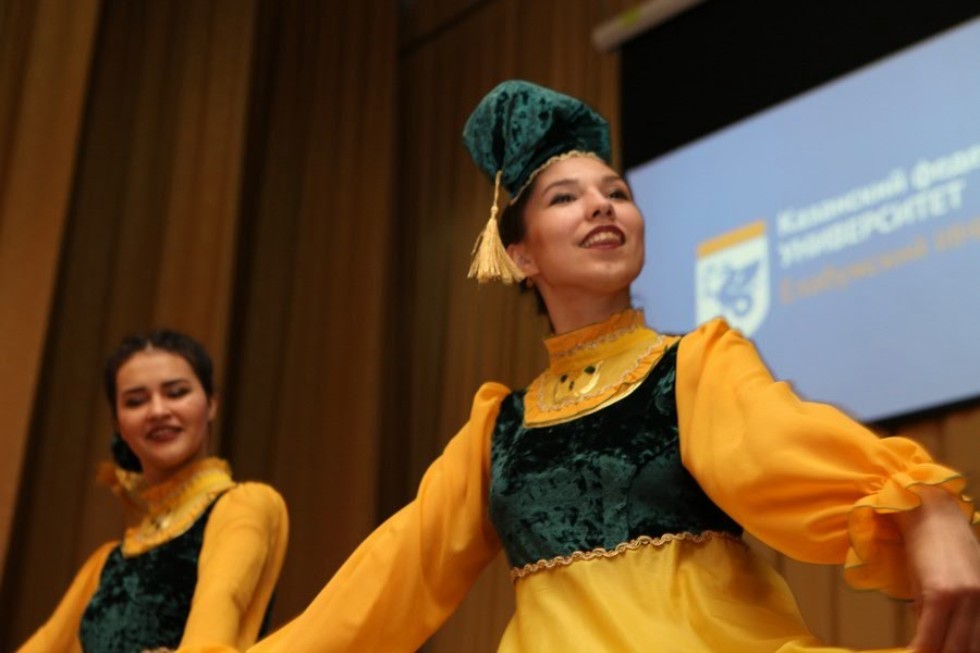 Фестиваль дружбы народов прошел в Елабужском институте КФУ Фестиваль дружбы народов прошел в Елабужском институте КФУ