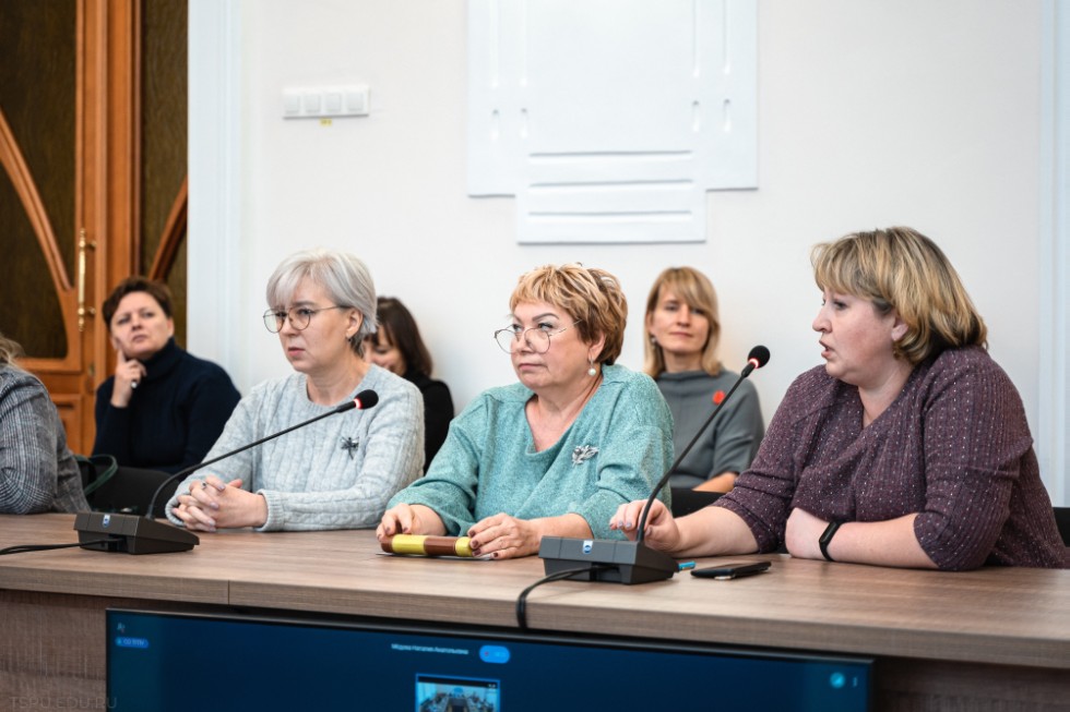 Круглый стол по вопросам развития образовательного потенциала у детей с расстройствами аутистического спектра Круглый стол по вопросам развития образовательного потенциала у детей с расстройствами аутистического спектра