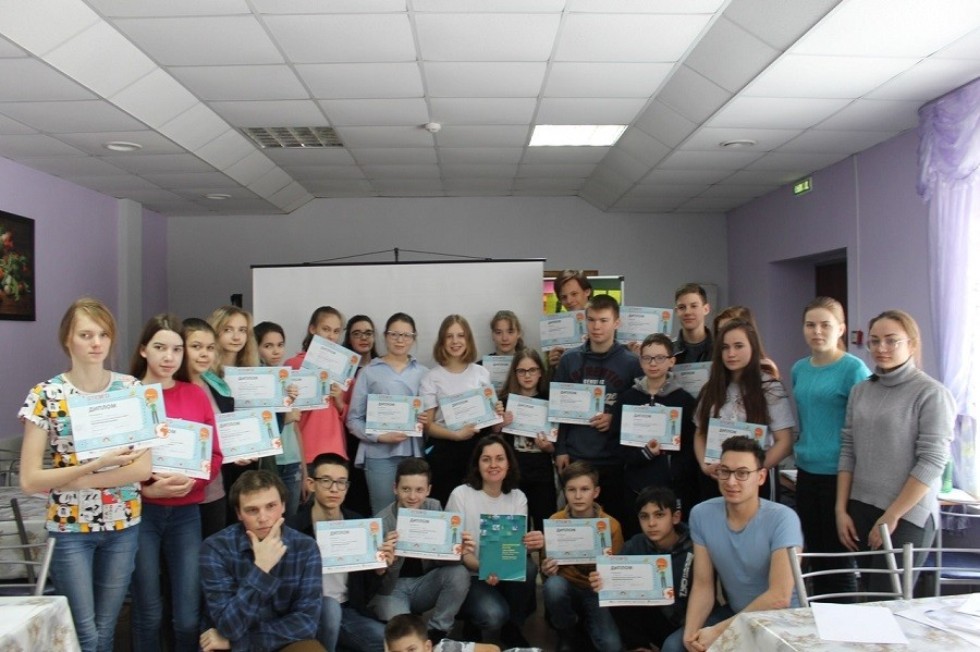 Более 20 школьников стали участниками профильной профориентационной школы Коворкинг 2.0 Более 20 школьников стали участниками профильной профориентационной школы Коворкинг 2.0