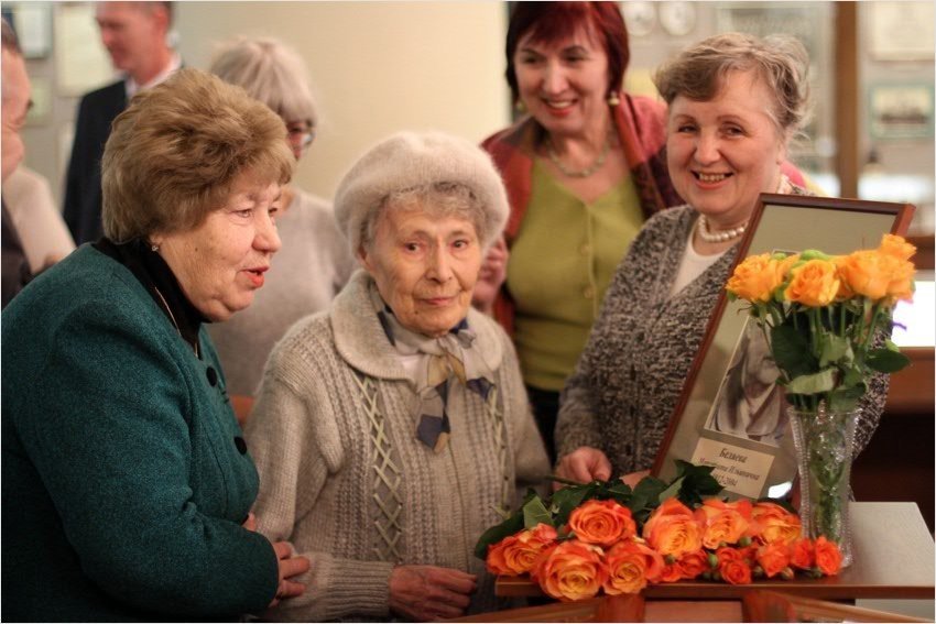 � 100-����� ��������� ��������� ��������