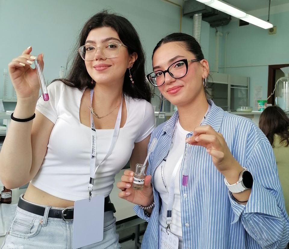 Кафедра биохимии, биотехнологии и фармакологии приняла участие в проекте 'Летний университет 2025' Казанского федерального университета Кафедра биохимии, биотехнологии и фармакологии приняла участие в проекте 'Летний университет 2025' Казанского федерального университета