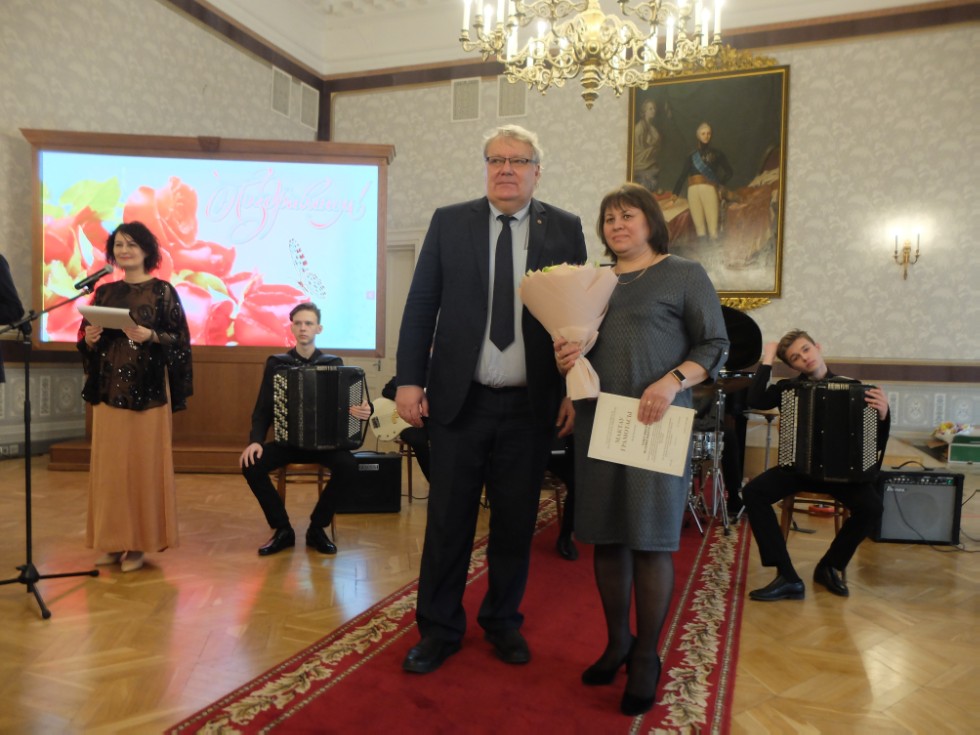 ����������� ����� ������ 8 �����.