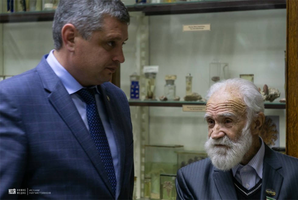 Поздравляем Валериана Ивановича Гаранина с высокой наградой ? присвоением Почетного звания 'Заслуженный эколог Республики Татарстан'! Поздравляем Валериана Ивановича Гаранина с высокой наградой ? присвоением Почетного звания 'Заслуженный эколог Республики Татарстан'!