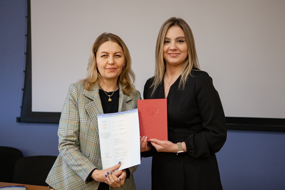 Дипломы получили выпускники магистратуры Елабужского института КФУ Дипломы получили выпускники магистратуры Елабужского института КФУ