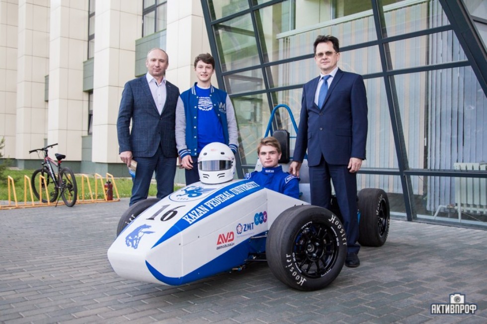 В Набережночелнинском институте КФУ состоялось открытие Фестиваля 'Ночь науки' В Набережночелнинском институте КФУ состоялось открытие Фестиваля 'Ночь науки'