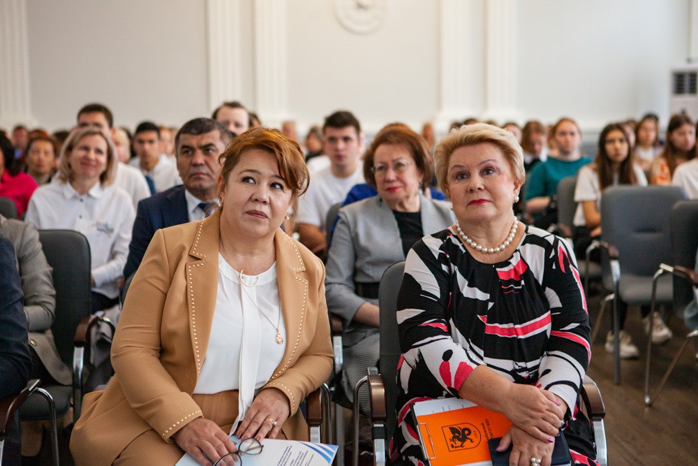 IX ������������ ������: ������� (����)