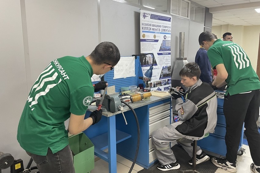 Представители Елабужского института КФУ участвовали в работе секции по инженерно-техническому образованию Представители Елабужского института КФУ участвовали в работе секции по инженерно-техническому образованию