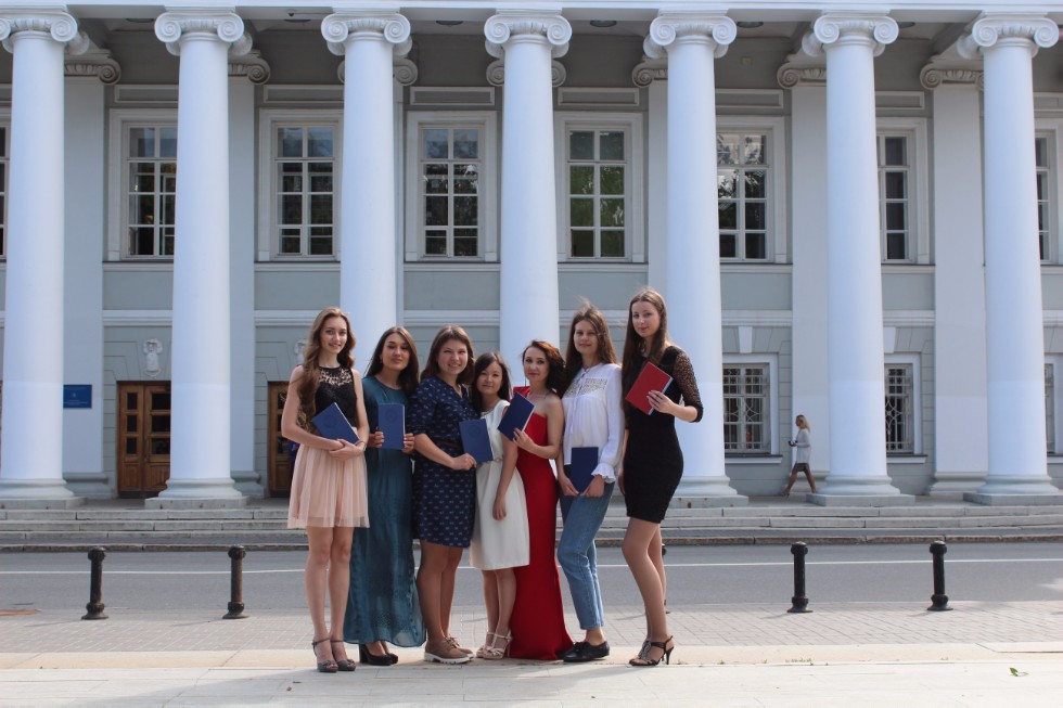 ������ ������������� �������� �������� ����������� ������� ����� � ���������� ����������