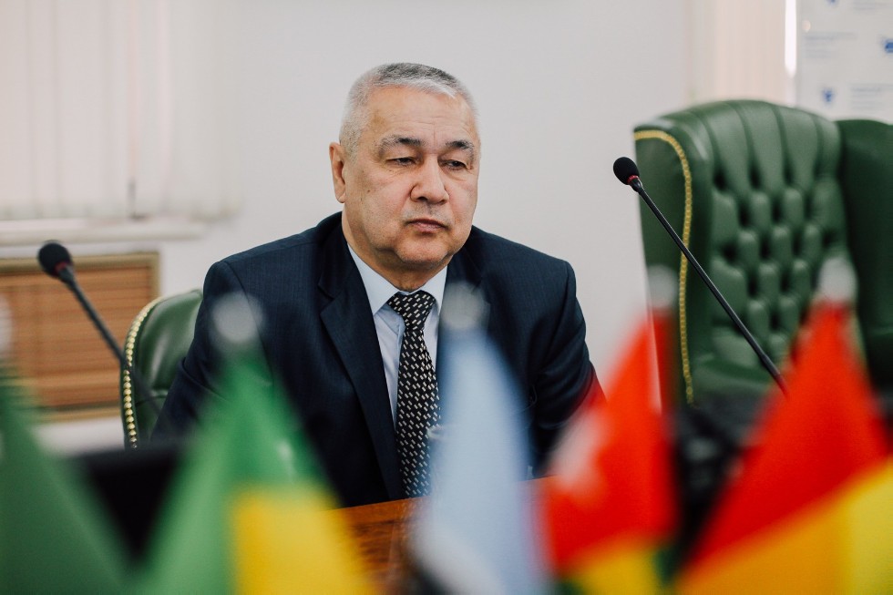 ������ �� �������������� ������ � ������ ��������� � ���